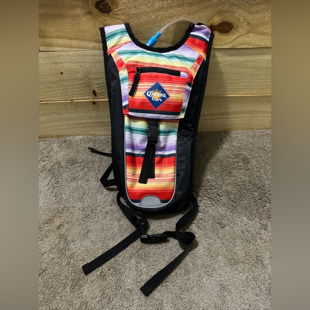 New Spencer’s Corona Hydration Backpack 2.0 L Water Bladder